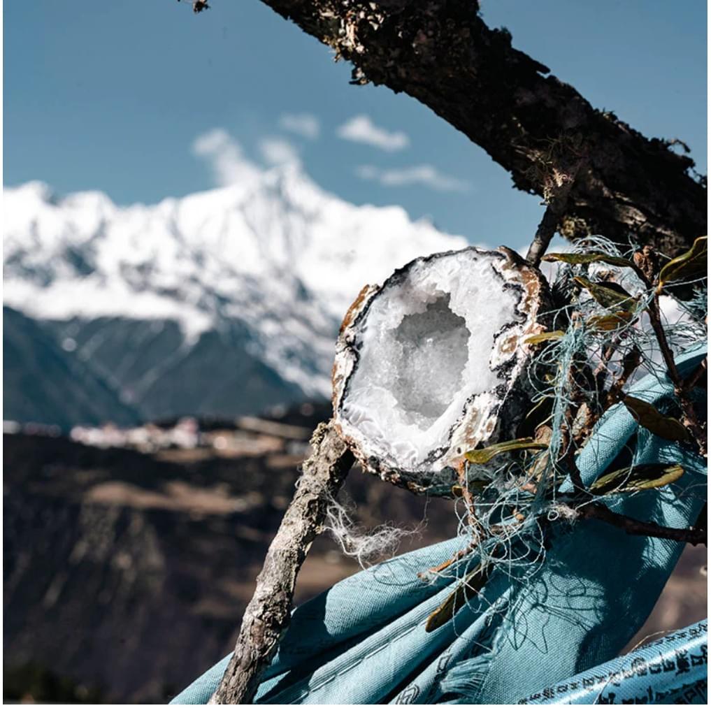 Clear Quartz as one of the most powerful protection stones Clear Quartz as one of the most powerful protection stones