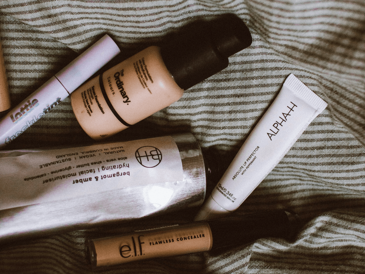 Cosmetics Packaging protects against contamination Cosmetics Packaging protects against contamination