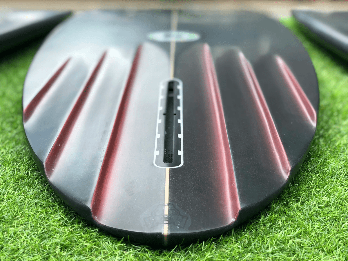 Surfboards export quality control through detailed inspection process Surfboards export quality control through detailed inspection process