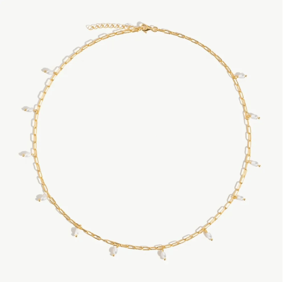 freshwater pearl choker showcasing its elegant design freshwater pearl choker showcasing its elegant design