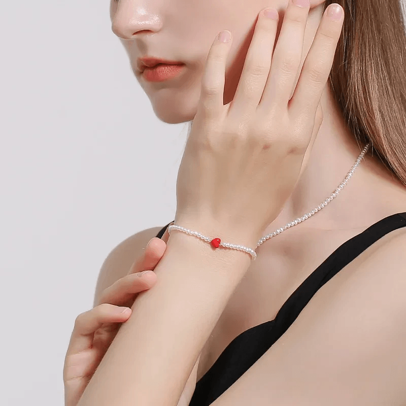 Affordable selection of stunning pearl bracelets Affordable selection of stunning pearl bracelets