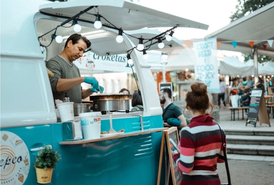Erfolg servieren: Marketingstrategien für Ihr florierendes Food-Truck-Geschäft Erfolg servieren: Marketingstrategien für Ihr florierendes Food-Truck-Geschäft