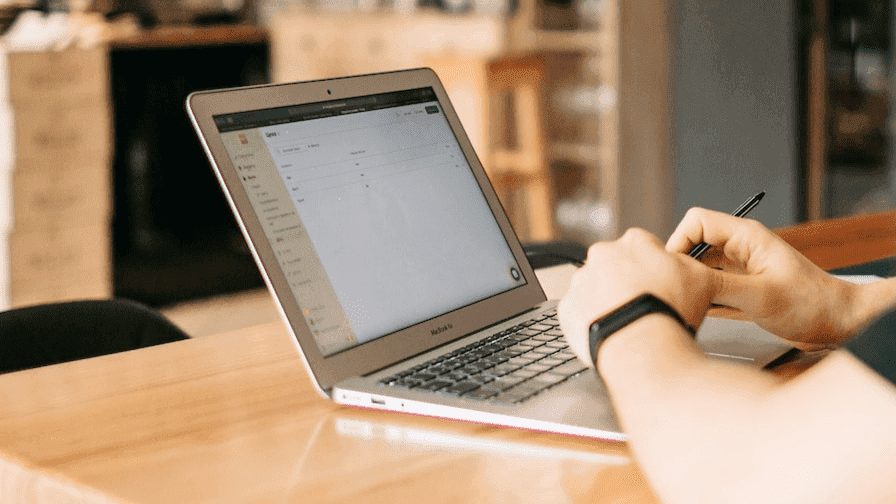 Ekspansi Bisnis Global dengan Strikingly Website Builder Ekspansi Bisnis Global dengan Strikingly Website Builder