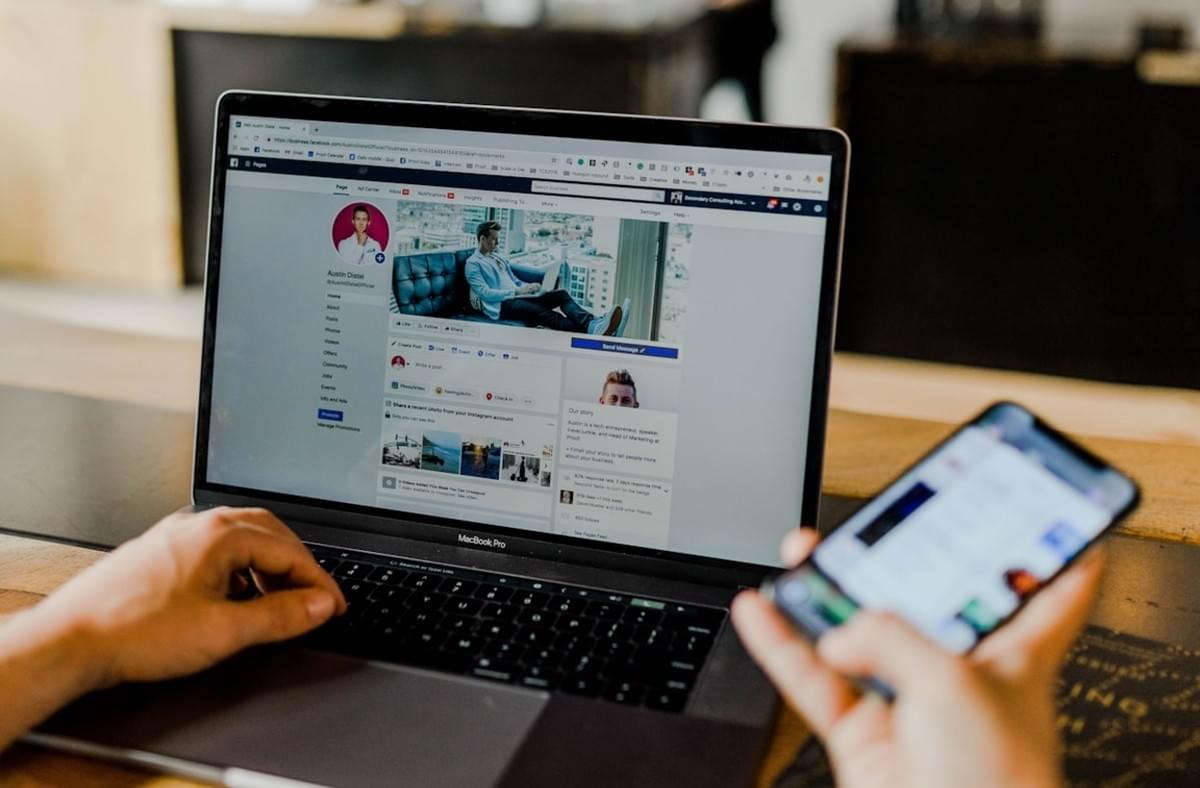 Desbloqueando o Poder do Atendimento ao Cliente nas Redes Sociais Desbloqueando o Poder do Atendimento ao Cliente nas Redes Sociais