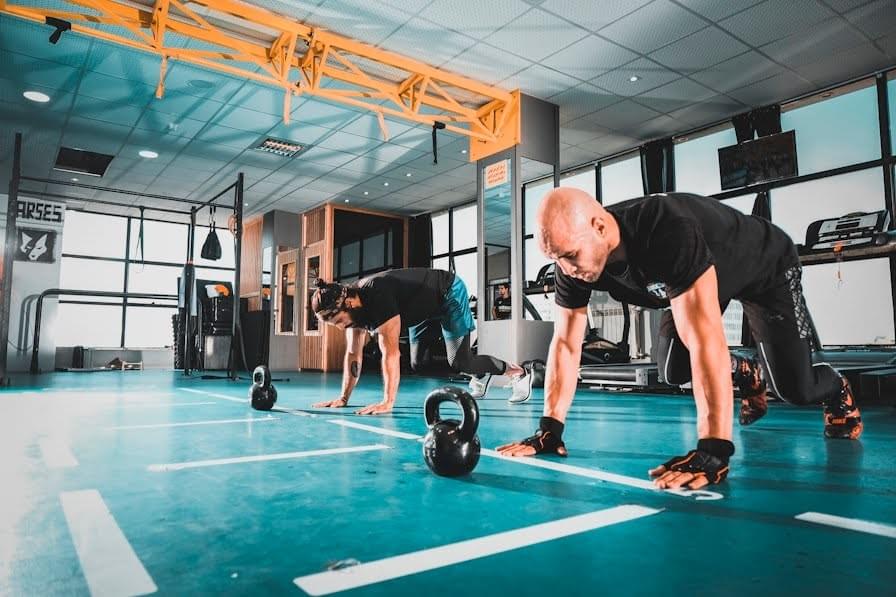 Strategii de marketing pentru fitness: implicați un public divers prin campanii personalizate Strategii de marketing pentru fitness: implicați un public divers prin campanii personalizate