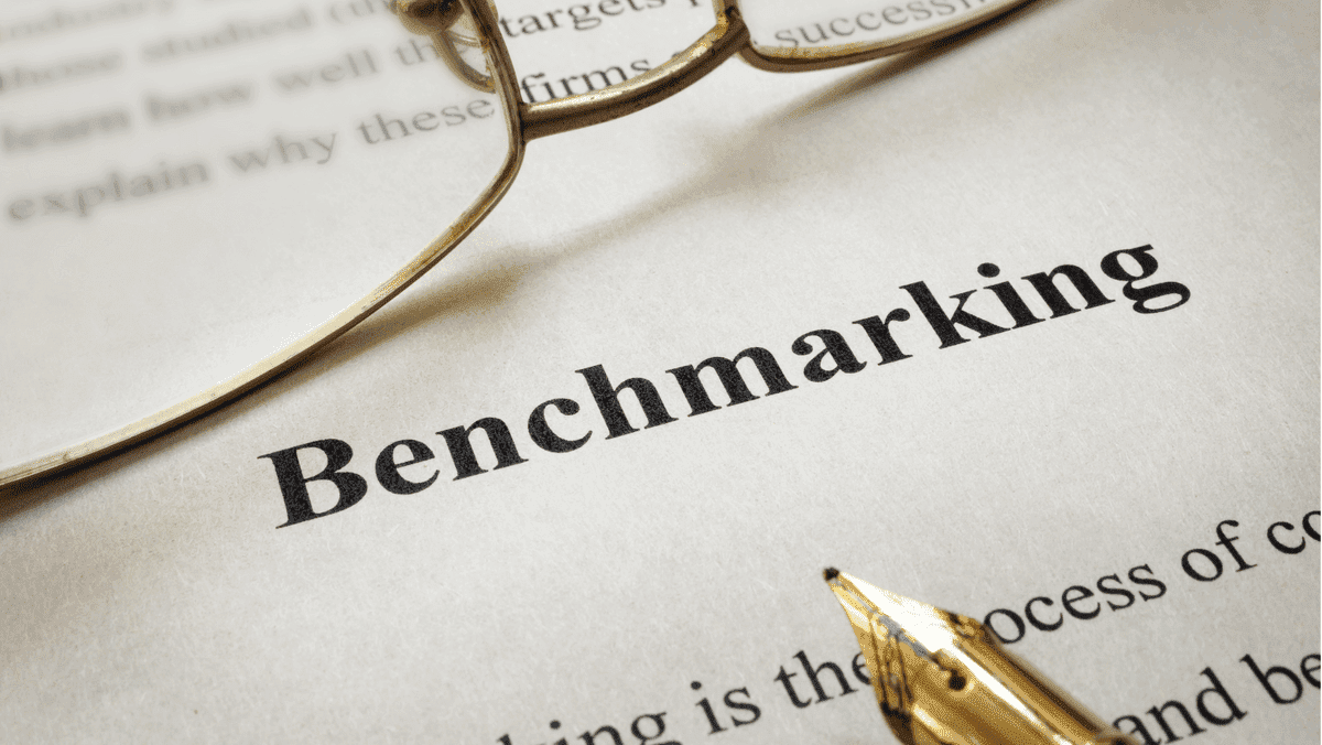 Revolucione su negocio con un benchmarking eficaz Revolucione su negocio con un benchmarking eficaz