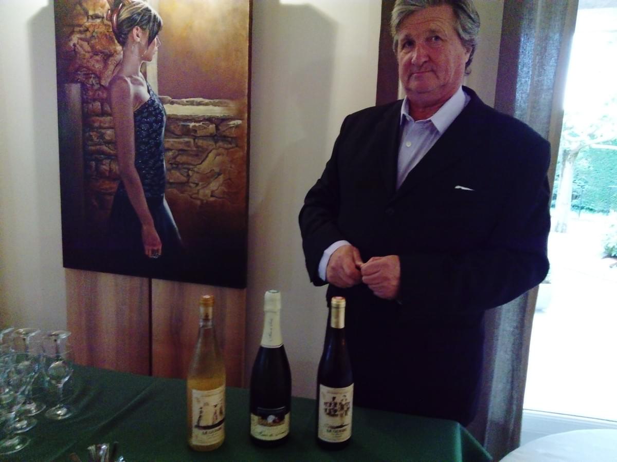 At THE TASTERS, we believe that each wine has a unique story to tell. Our scenario design and storytelling animation services are designed to bring these narratives to life, engaging your clients in an unforgettable way. Everything begins with a story. Conceptions and realizations of scenarios and animations of storytelling type + consulting missions, training and brokerage for actors and networks of the Oeno-cultural world At THE TASTERS, we believe that each wine has a unique story to tell. Our scenario design and storytelling animation services are designed to bring these narratives to life, engaging your clients in an unforgettable way. Everything begins with a story. Conceptions and realizations of scenarios and animations of storytelling type + consulting missions, training and brokerage for actors and networks of the Oeno-cultural world