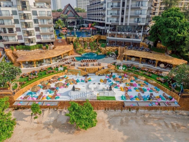 Blue Dragon Cafe & Beach Club Pattaya Blue Dragon Cafe & Beach Club Pattaya