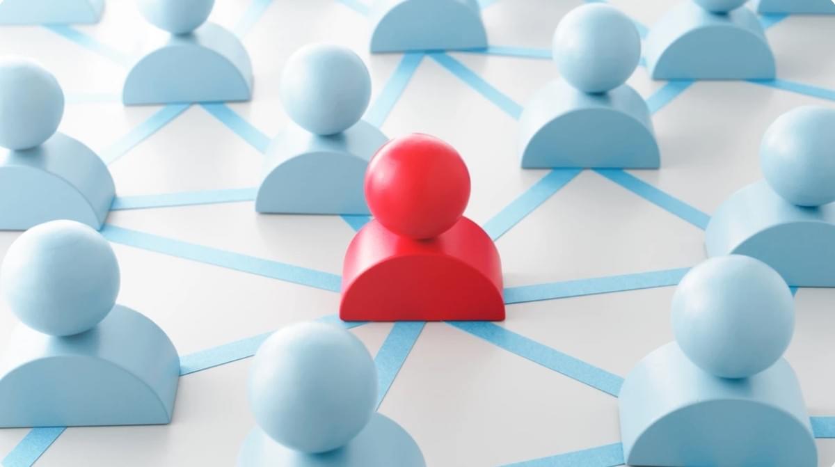 Além do LinkedIn: Desvendando os Tesouros Escondidos do Networking Pessoal Além do LinkedIn: Desvendando os Tesouros Escondidos do Networking Pessoal