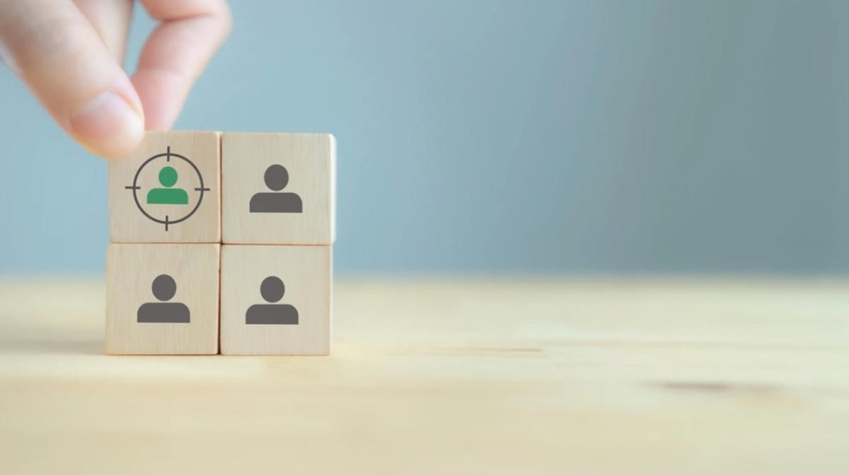 Aumente o Engajamento e as Conversões: Os Benefícios Mensuráveis de Implementar uma Estratégia de Marketing Personalizada Aumente o Engajamento e as Conversões: Os Benefícios Mensuráveis de Implementar uma Estratégia de Marketing Personalizada