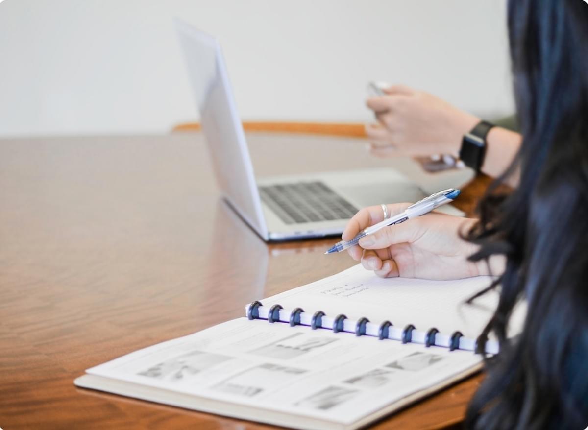 Dólares e Dados: Dominando a Contabilidade de E-commerce para o Sucesso Empresarial Dólares e Dados: Dominando a Contabilidade de E-commerce para o Sucesso Empresarial