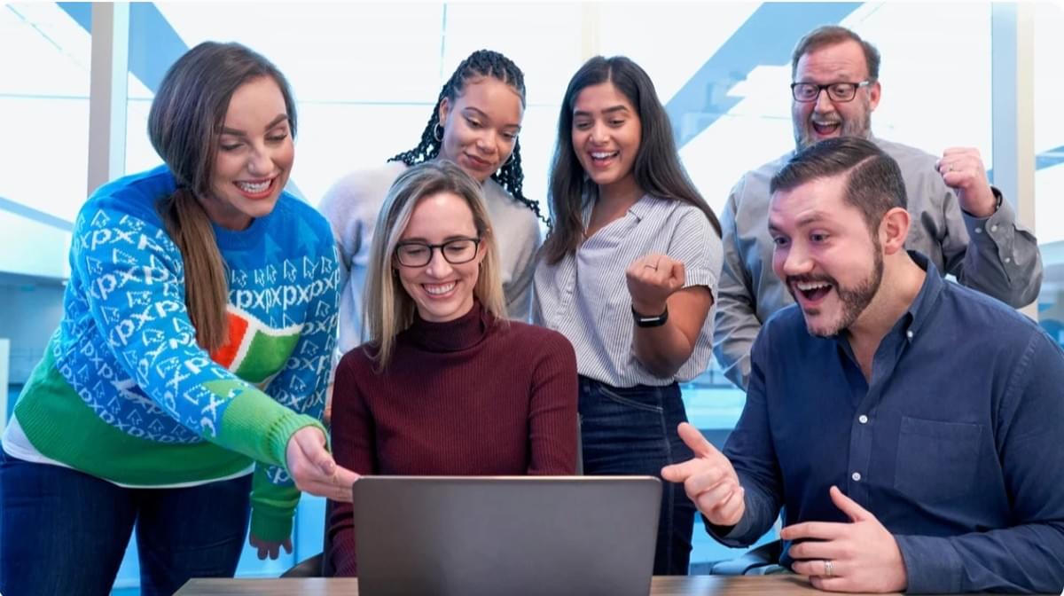 Beheers de digitale marketing-verkoopfunnel met Strikingly Beheers de digitale marketing-verkoopfunnel met Strikingly