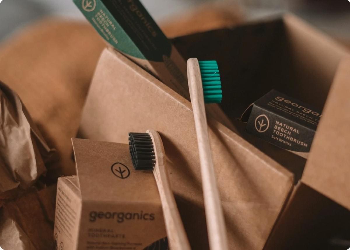 Verdeando a Cadeia de Suprimentos: Navegando no Mundo das Soluções de Embalagens Sustentáveis Verdeando a Cadeia de Suprimentos: Navegando no Mundo das Soluções de Embalagens Sustentáveis