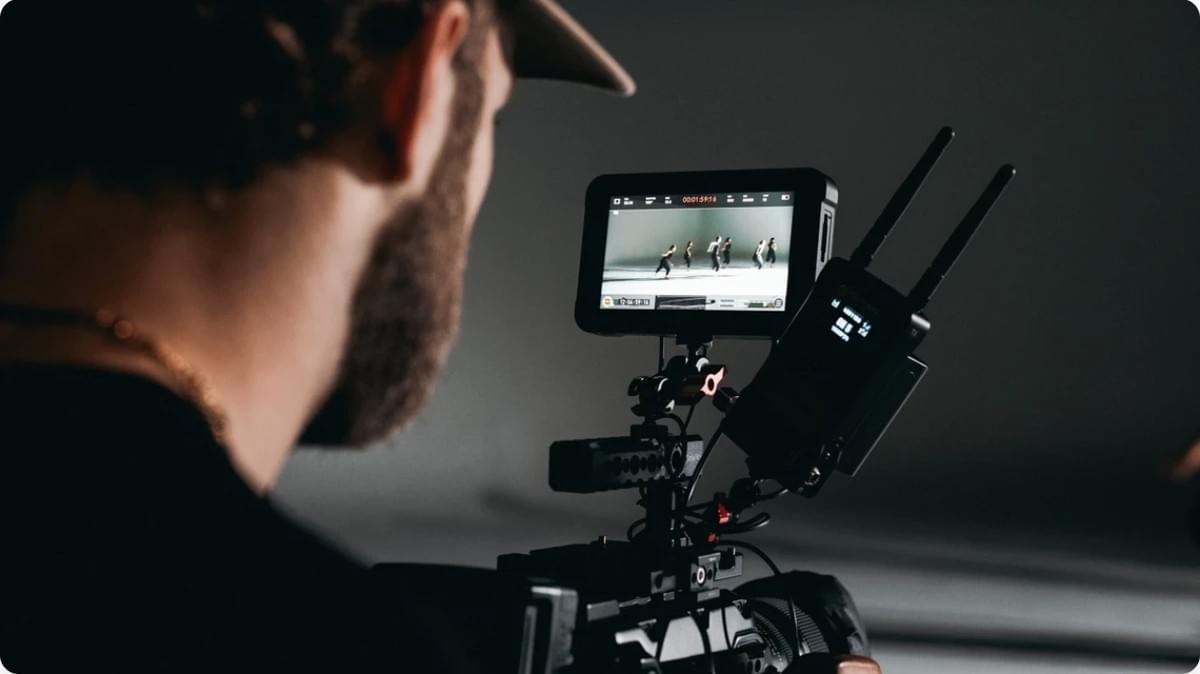 Schnitt, Design, Aktion: Eine Videografen-Website erstellen, die glänzt Schnitt, Design, Aktion: Eine Videografen-Website erstellen, die glänzt