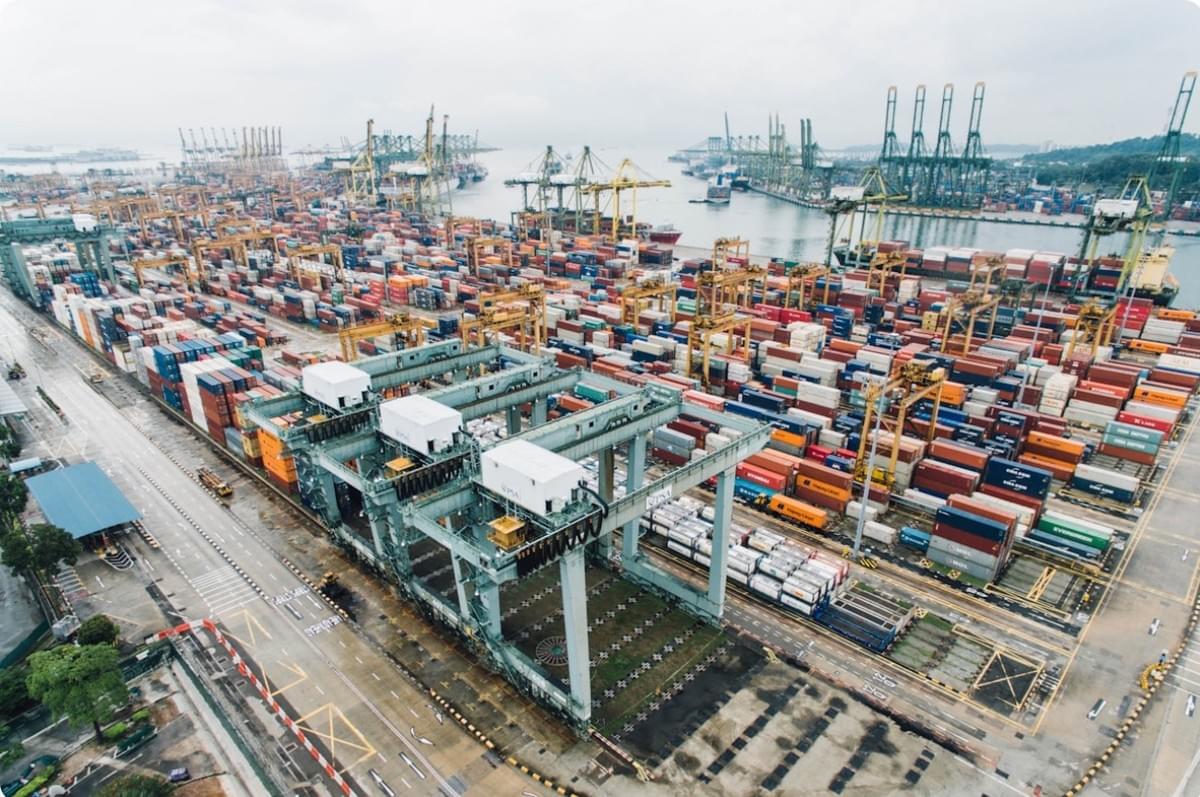 Navigieren im Logistikbereich: Eine effektive Versandstrategie entwickeln Navigieren im Logistikbereich: Eine effektive Versandstrategie entwickeln