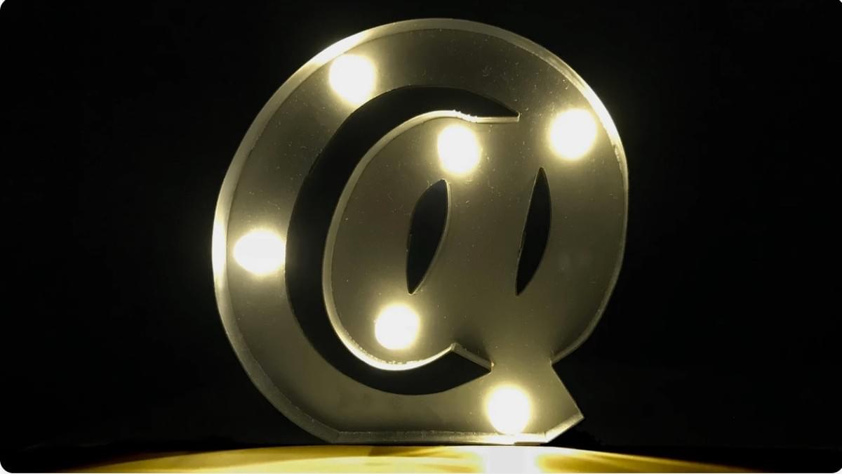 Leer de beste e-mailonderwerpregels kennen met Strikingly ecommerce Leer de beste e-mailonderwerpregels kennen met Strikingly ecommerce