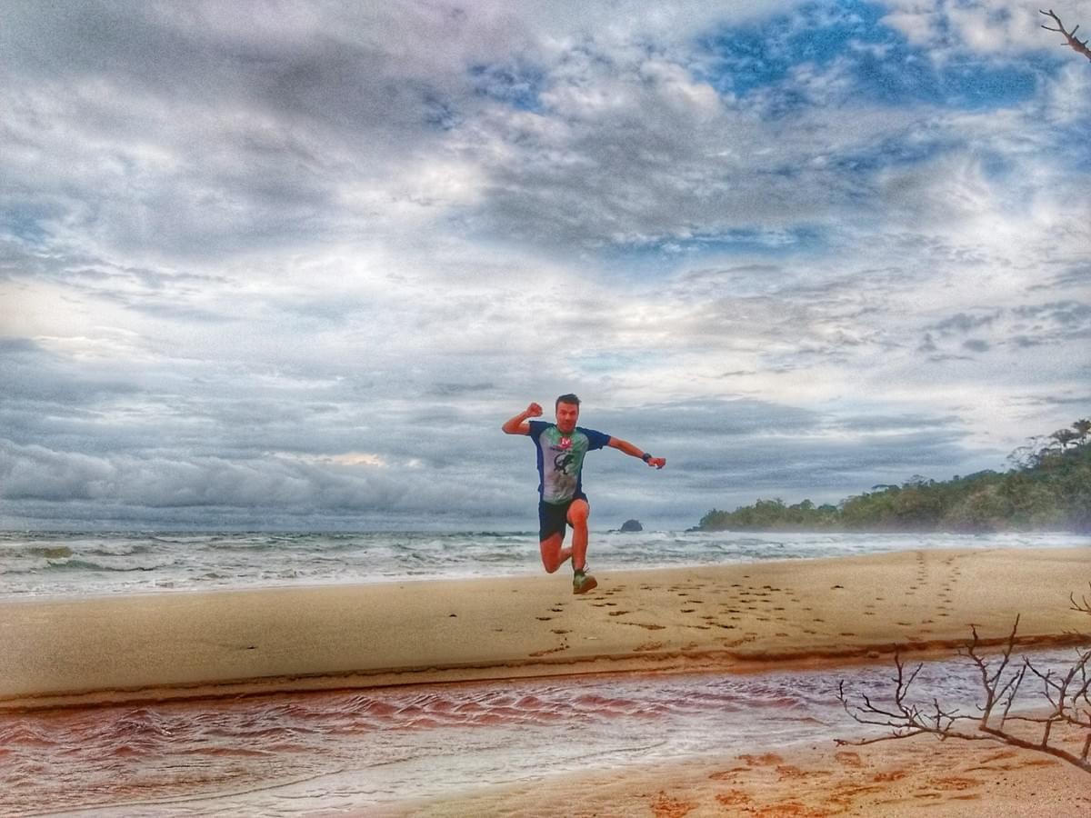 Hurling a creek on Wizard Beach, Bocas del Toro Hurling a creek on Wizard Beach, Bocas del Toro