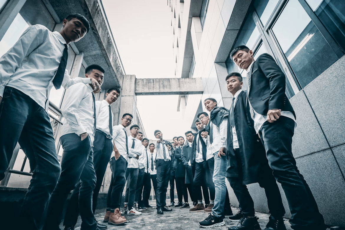 illustration of sourcing strategy and challenges illustration of sourcing strategy and challenges