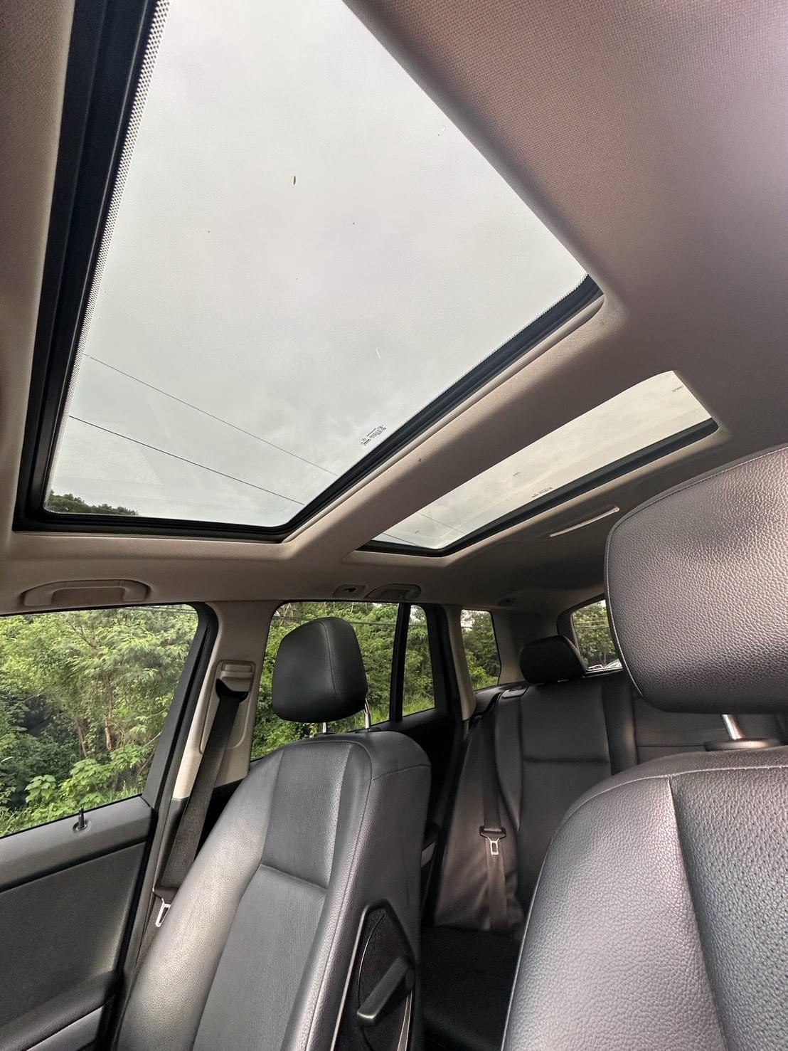 2010式 Mercedes-Benz GLK350 4MATIC (X204)