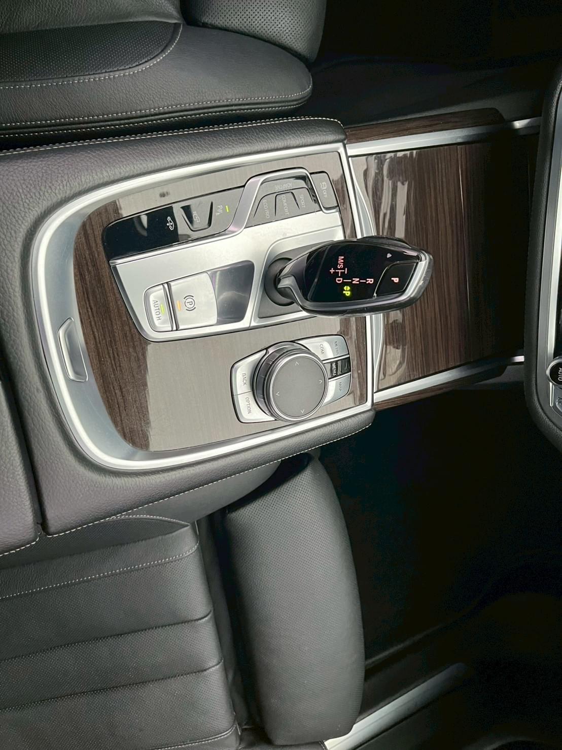 2016年式 BMW 730D 3.0