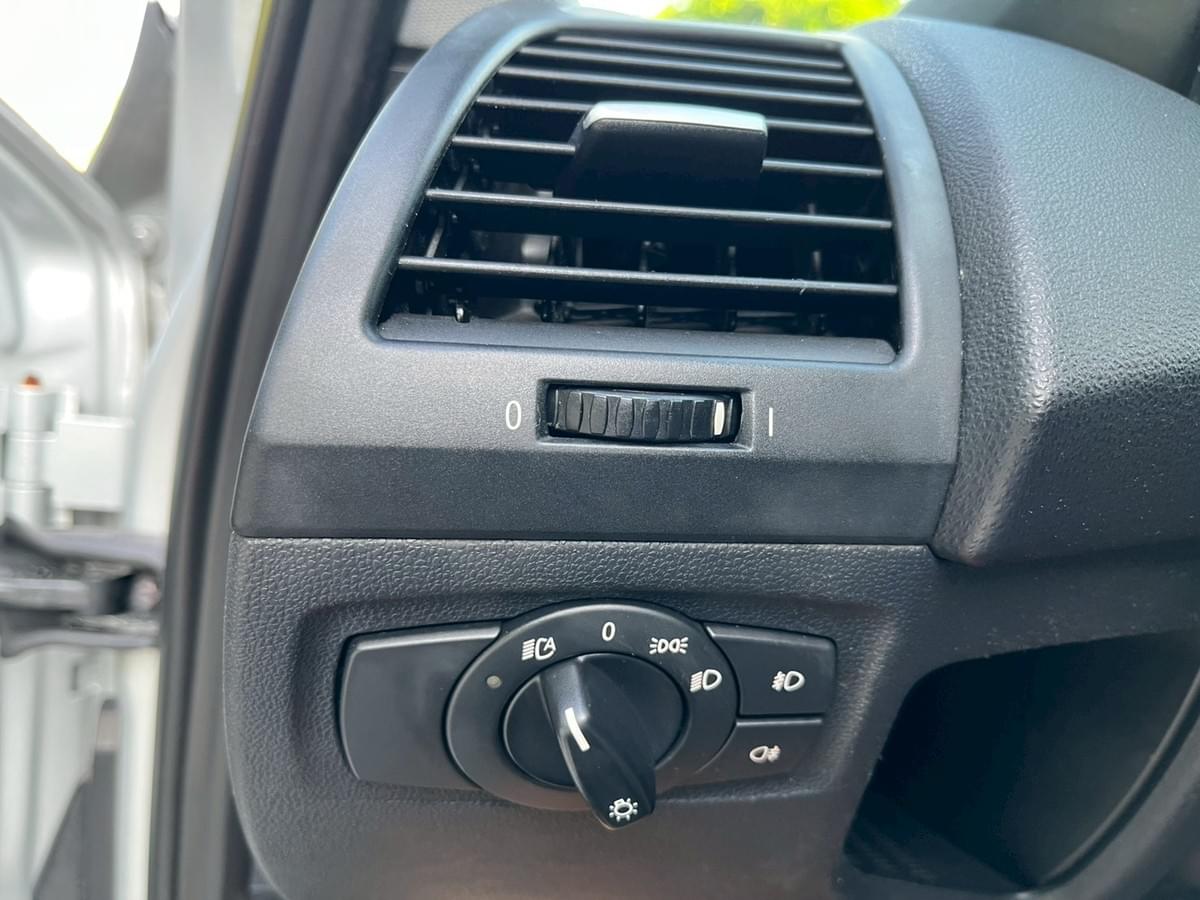 2005 BMW 120i (e87)