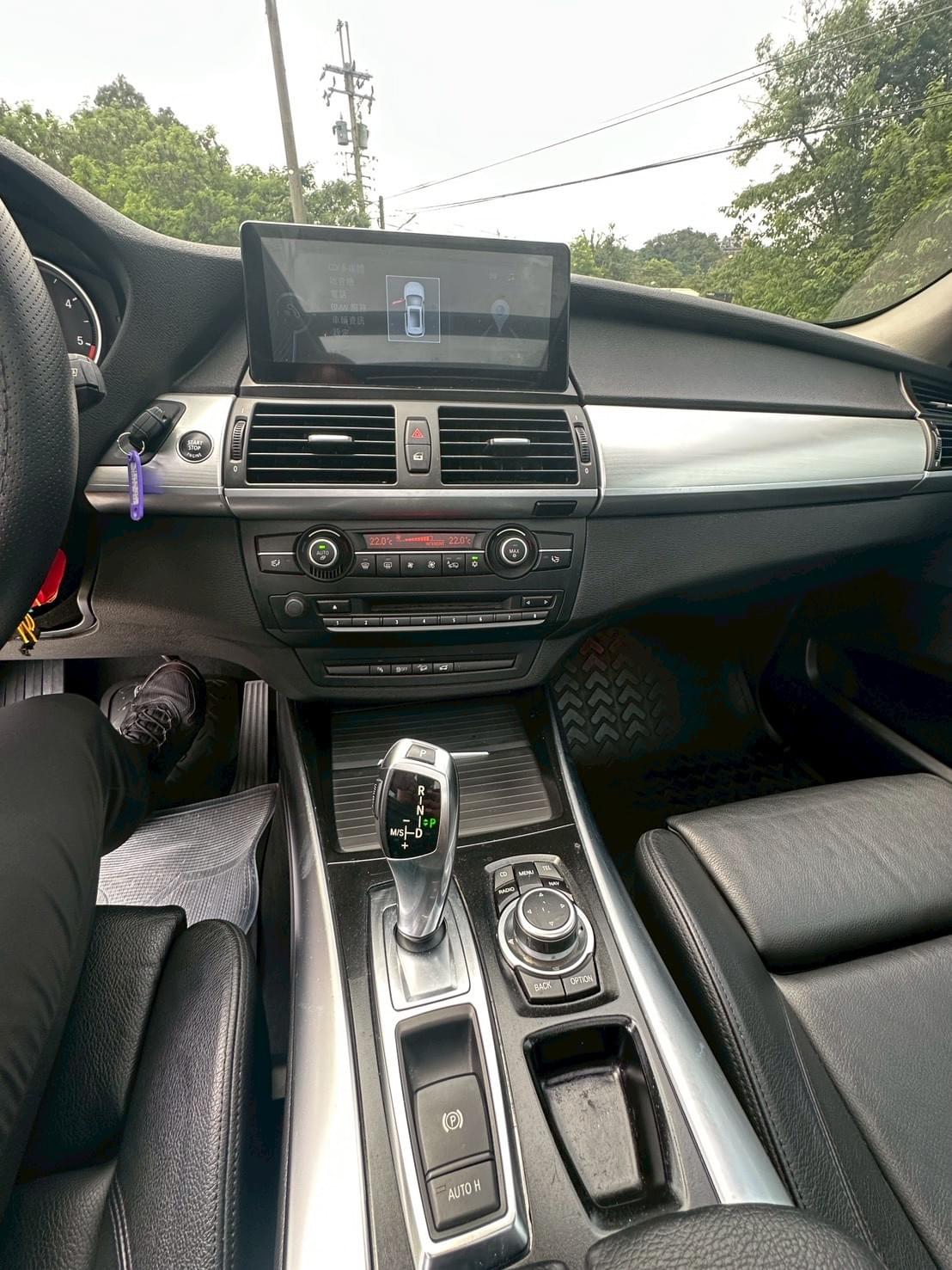 2012式 BMW X5 xDrive30d (E70)