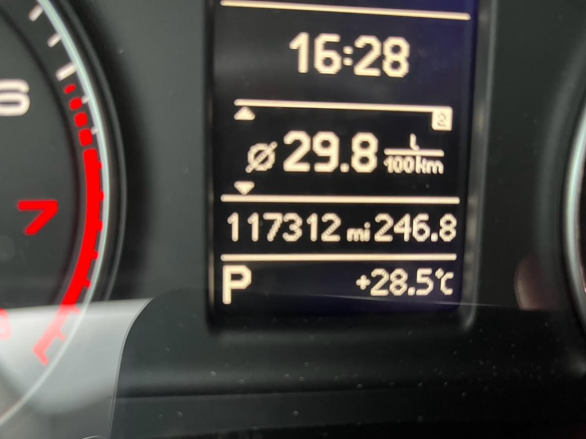 2012 Audi Q3 2.0 TFSI (8U)