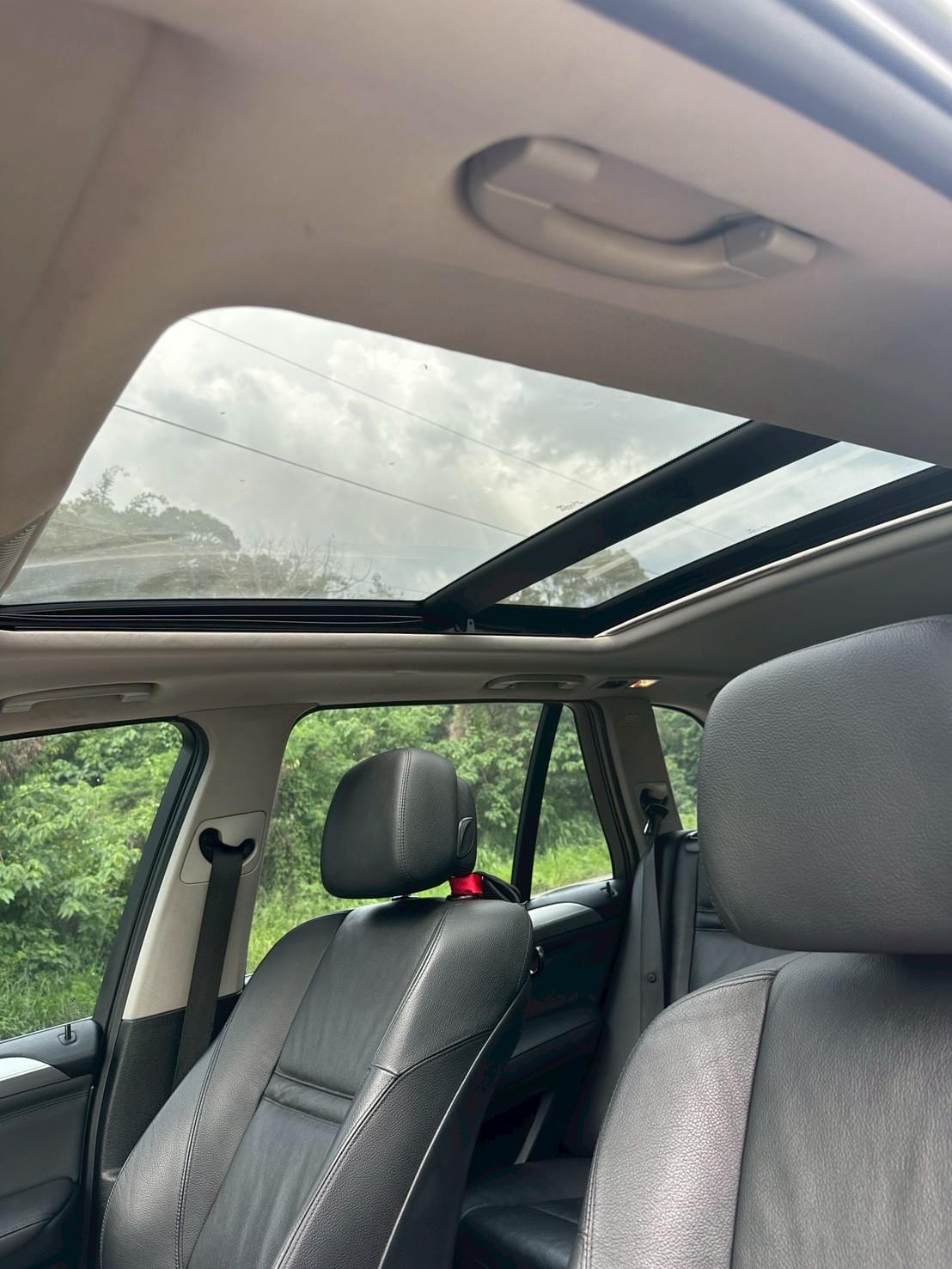 2012式 BMW X5 xDrive30d (E70)
