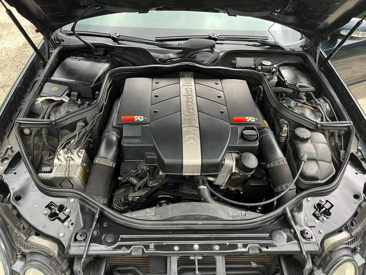 2002 Mercedes-Benz E240 (W211)