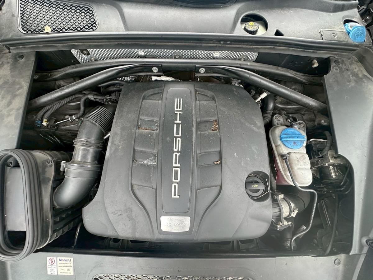 2015式 Porsche Macan S Diesel