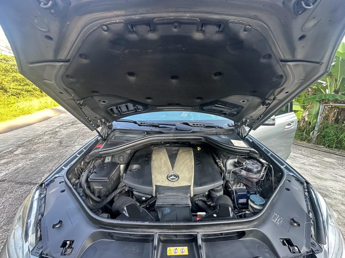 2013式 Mercedes-Benz ML350 BlueTEC 4MATIC (W166)