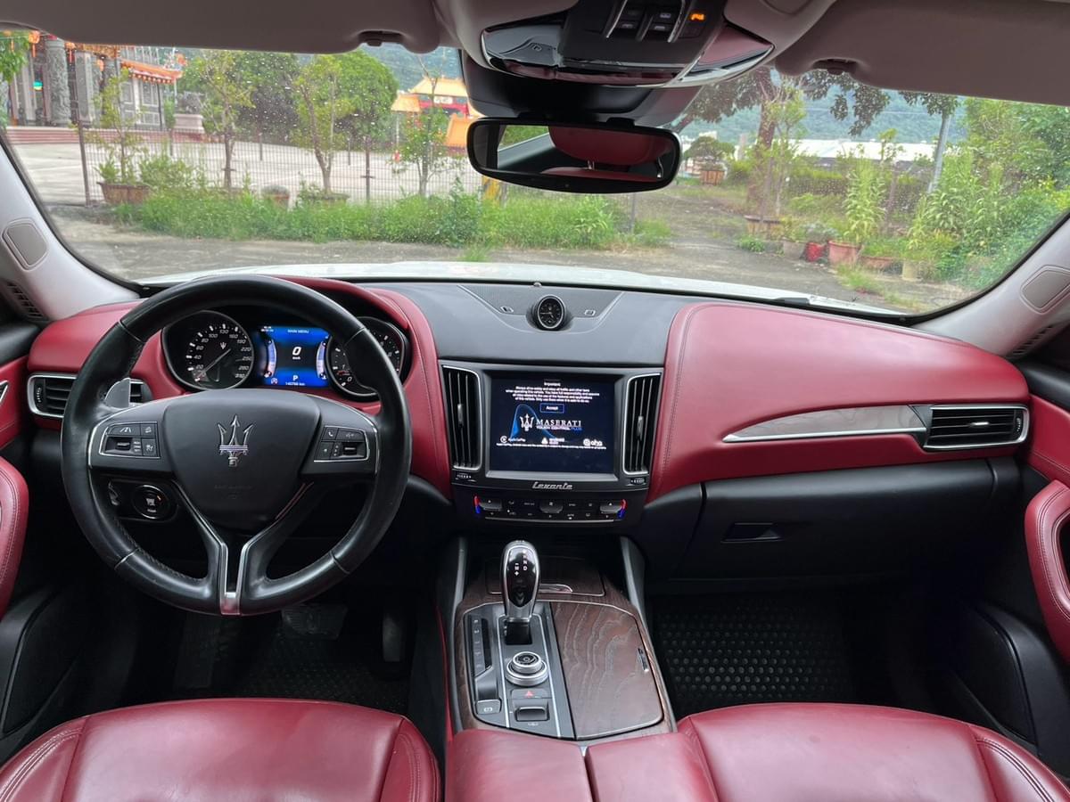 2017式 Maserati Levante S
