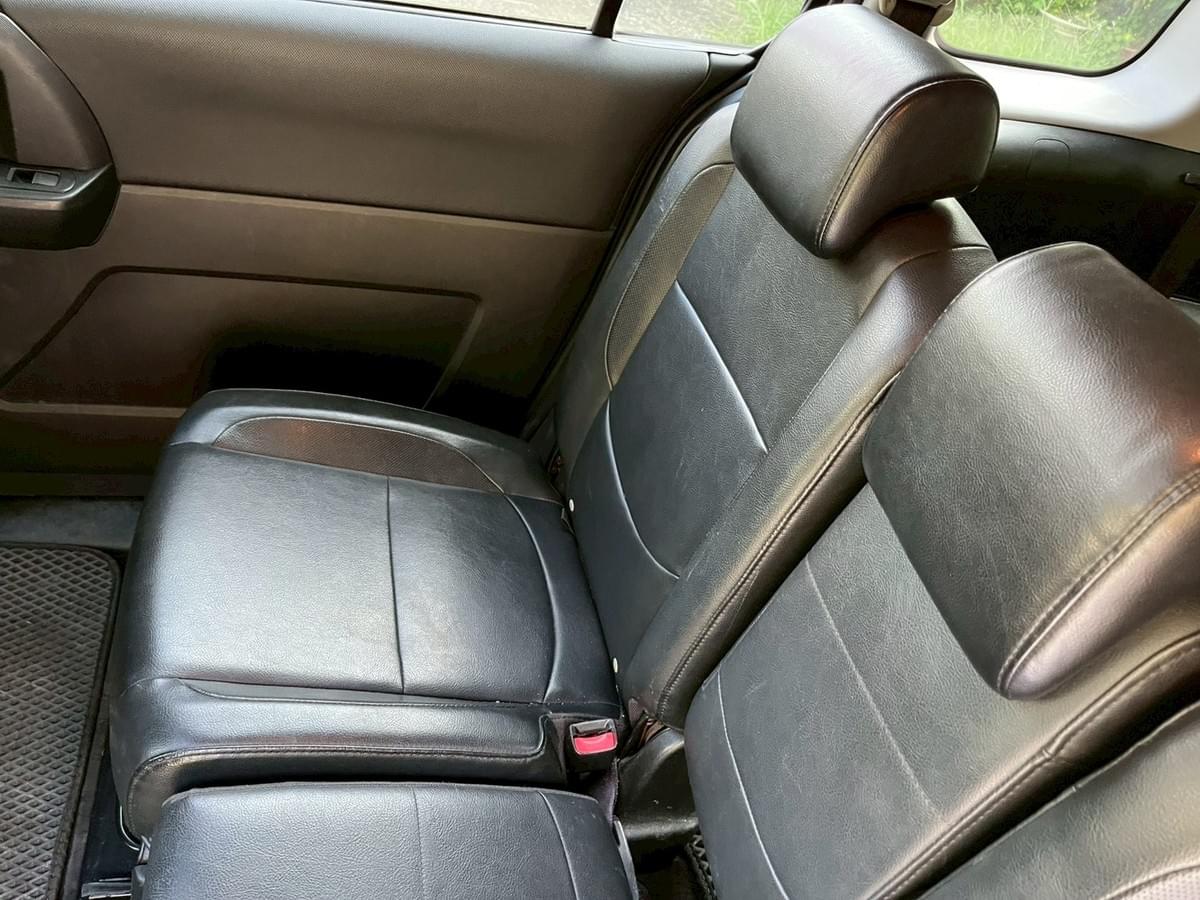 2006 MAZDA 5