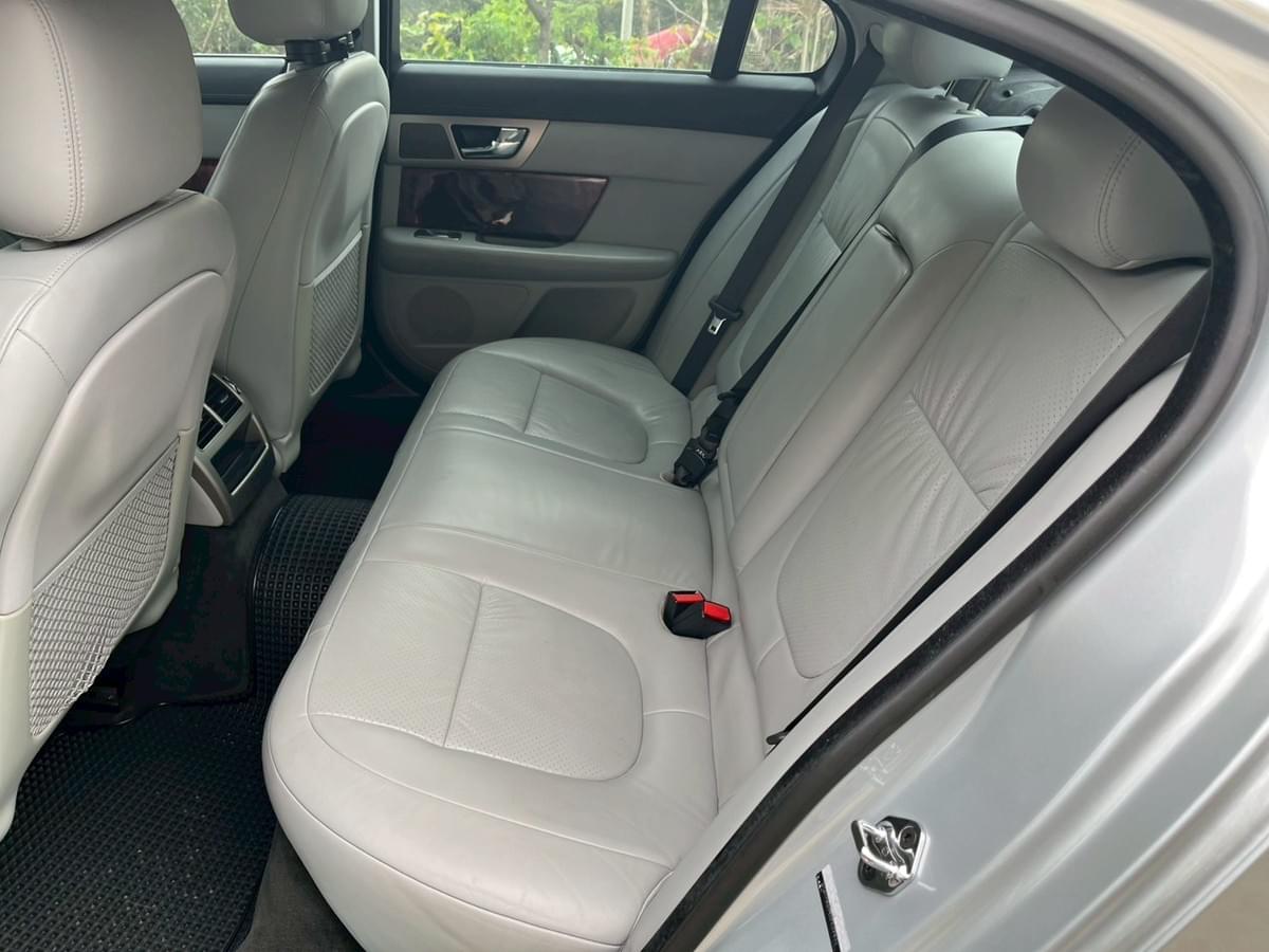 2008 JAGUAR XF 3.0 V6