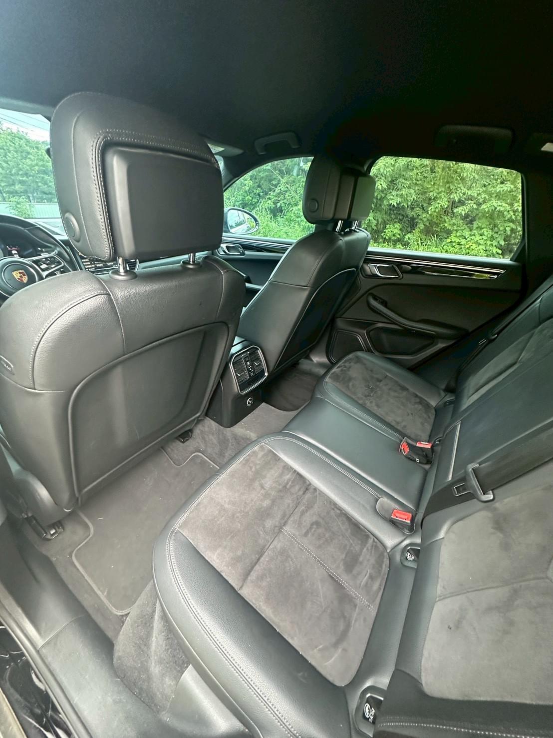 2015式 Porsche Macan S Diesel