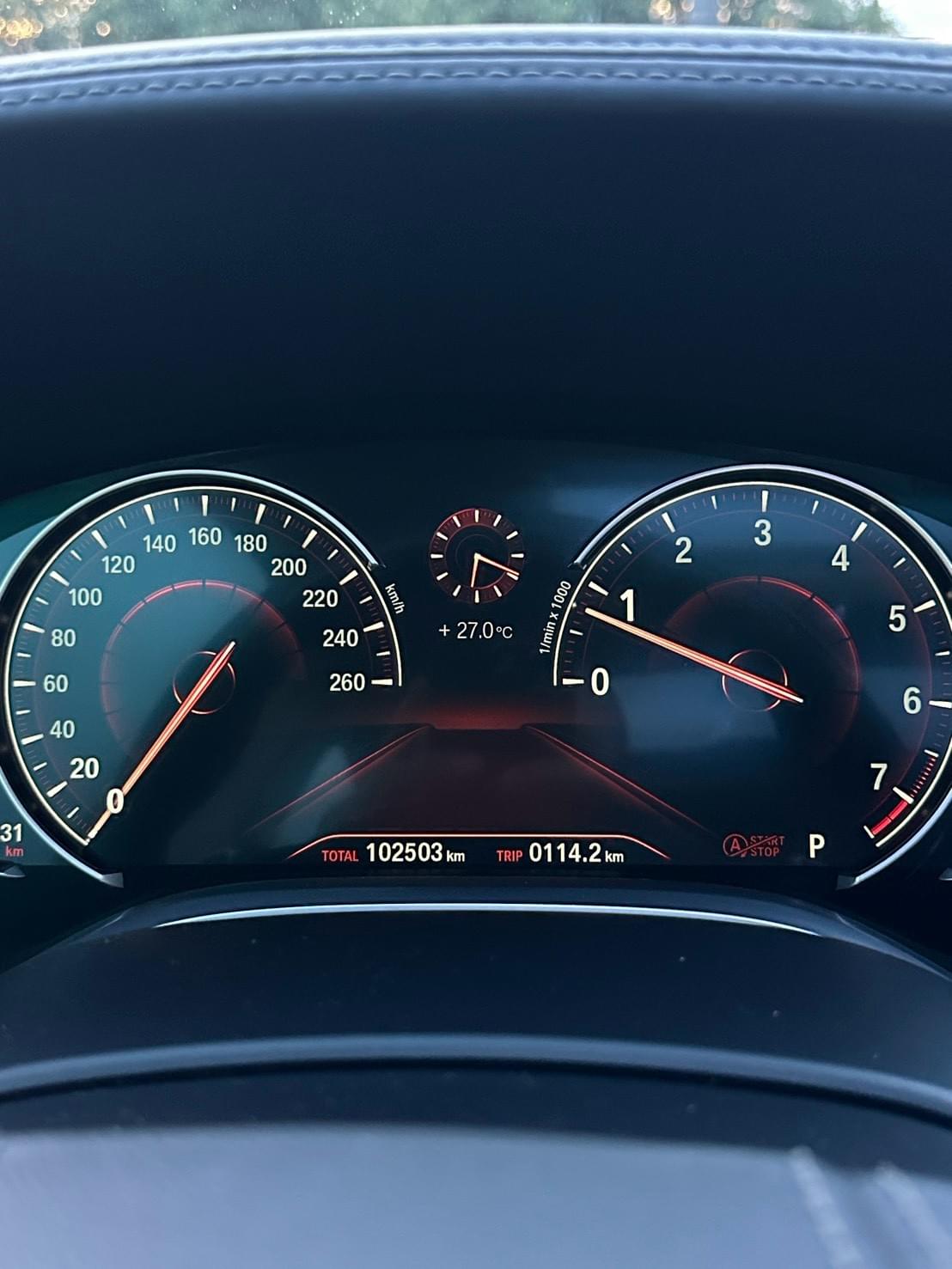 2016式 BMW 740Li (G12)