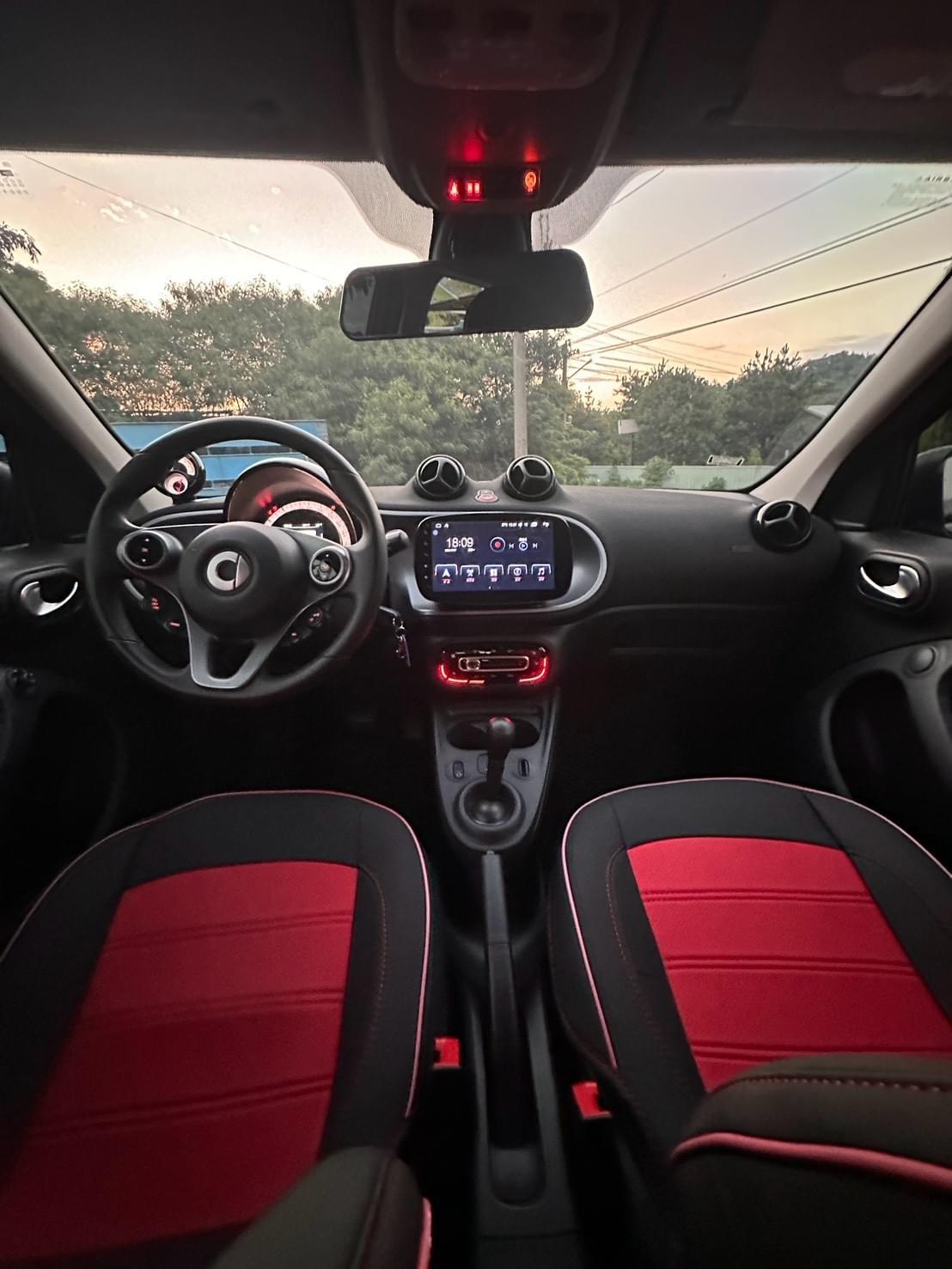 2018式 Smart Forfour 898cc (66kW)
