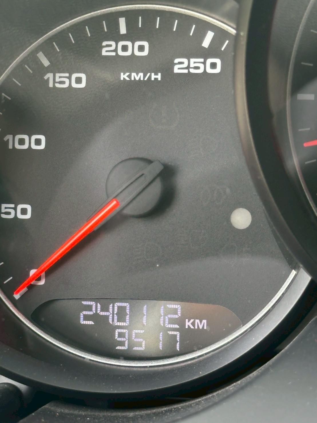 2014式 Porsche Cayenne Diesel (958.1)