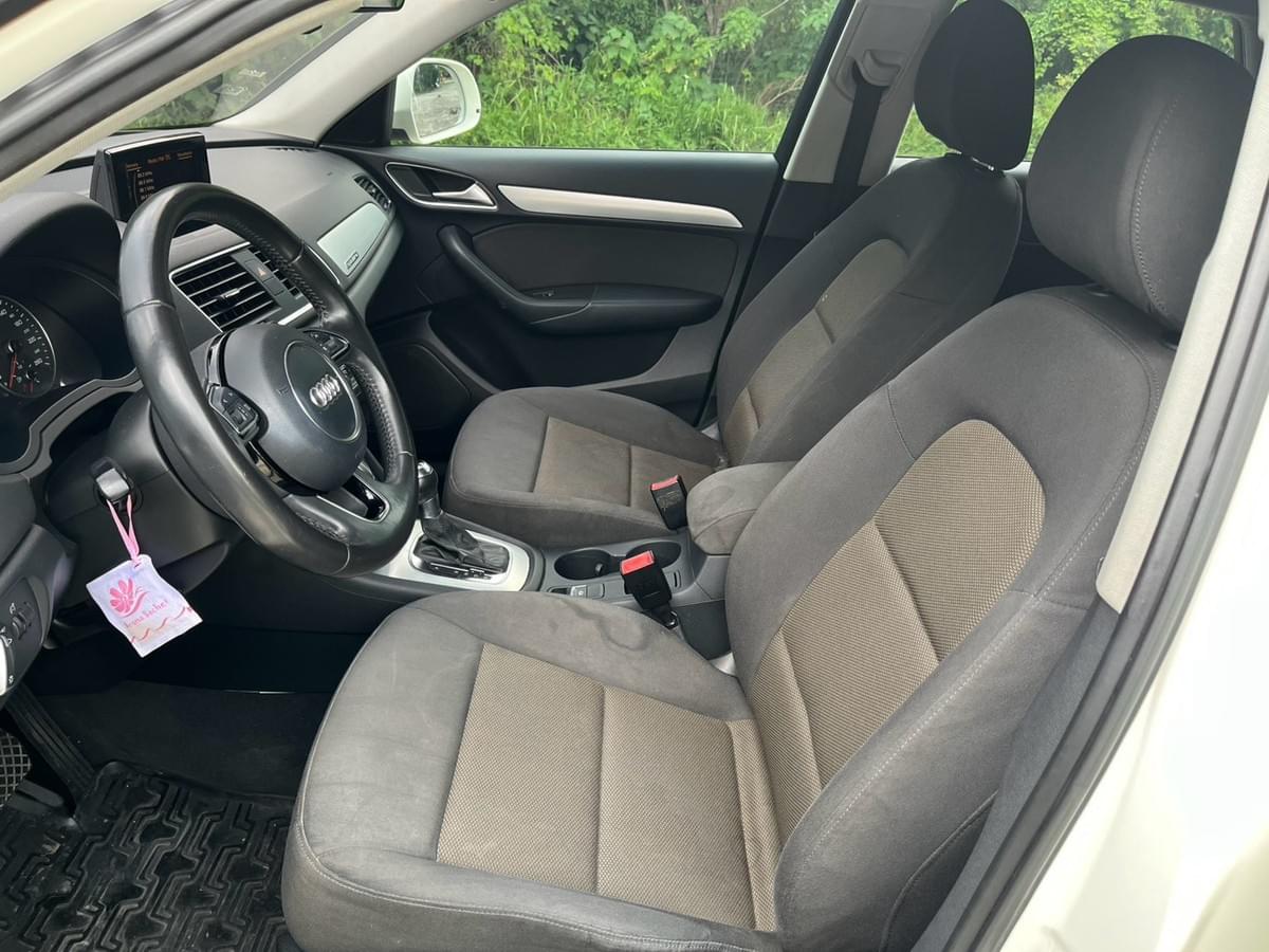 2012 Audi Q3 2.0 TFSI (8U)