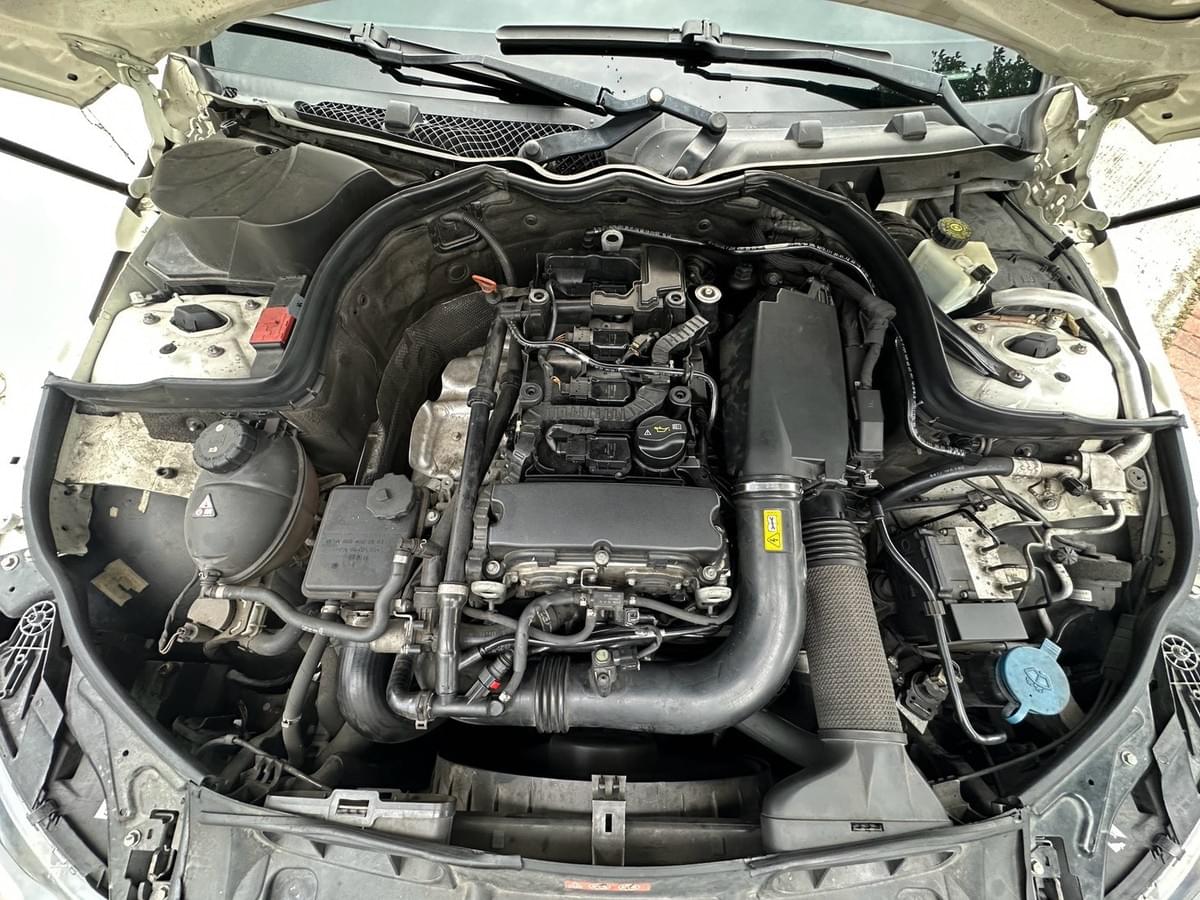 2012 Mercedes-Benz C250 W204