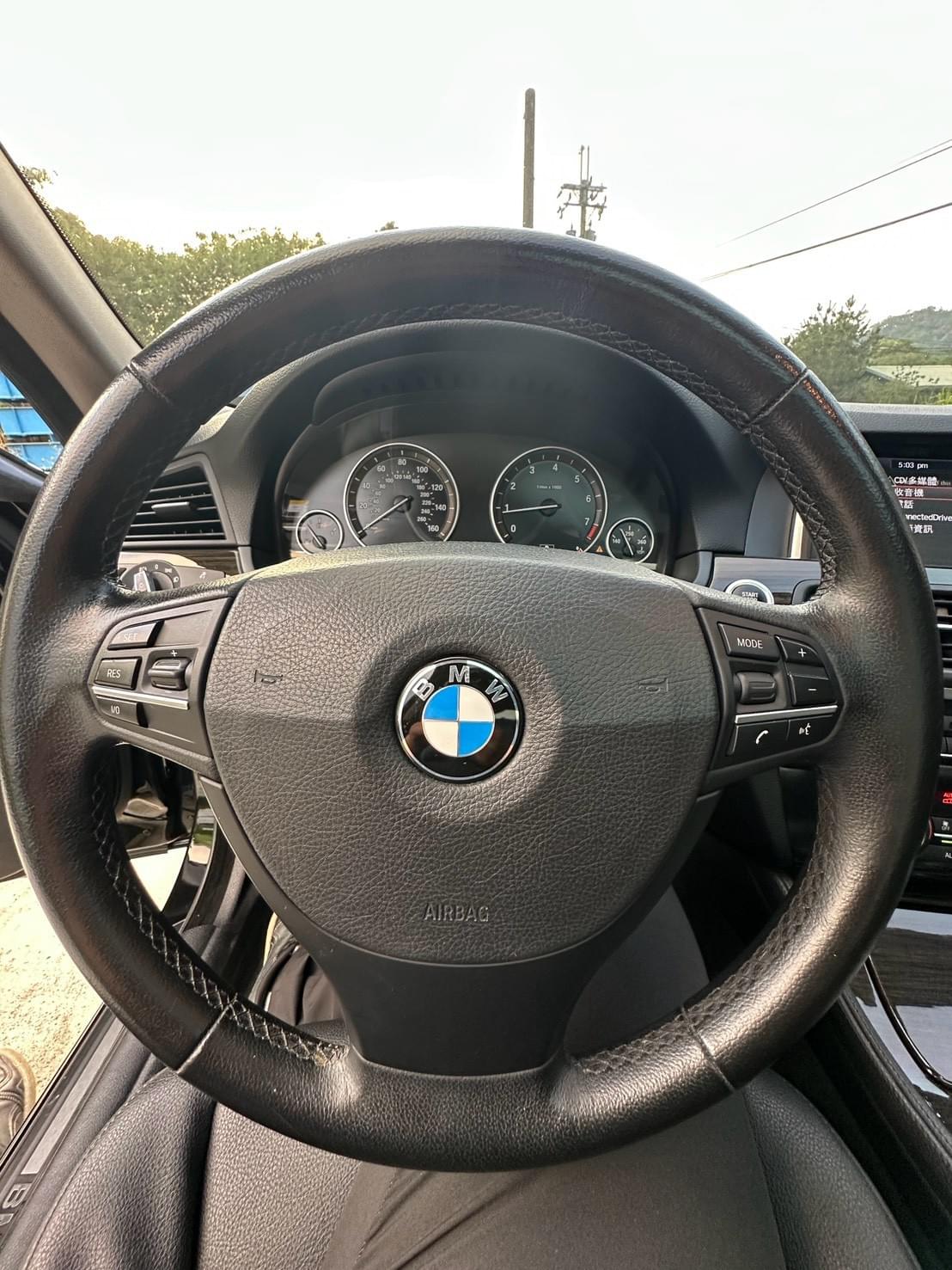 2013 BMW 528i (F10)
