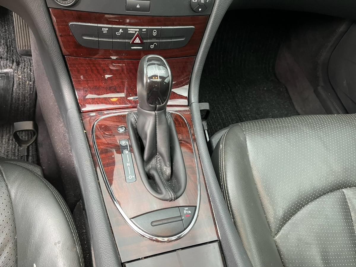 2002 Mercedes-Benz E240 (W211)
