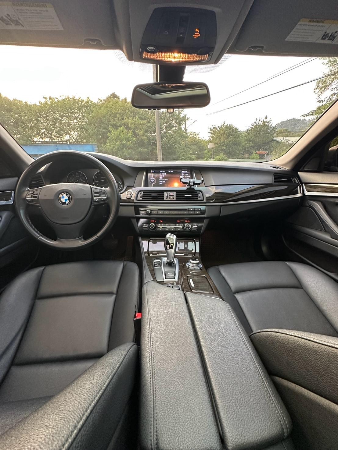 2013 BMW 528i (F10)