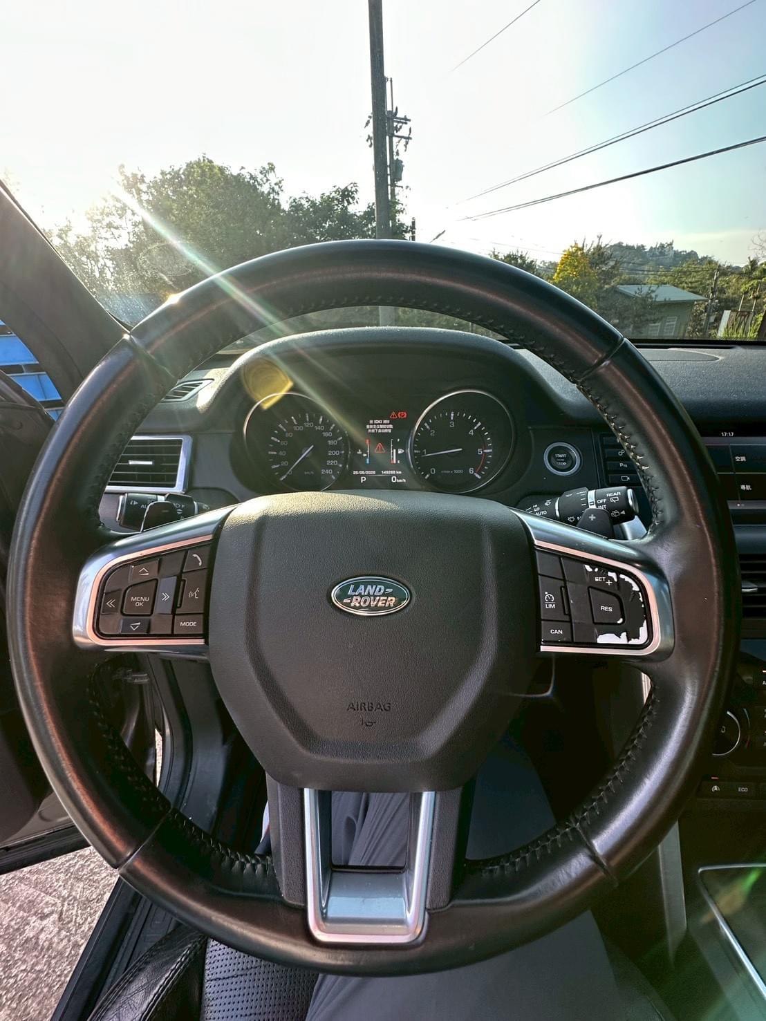 2016式 Land Rover Discovery Sport 2.2 SD4 HSE
