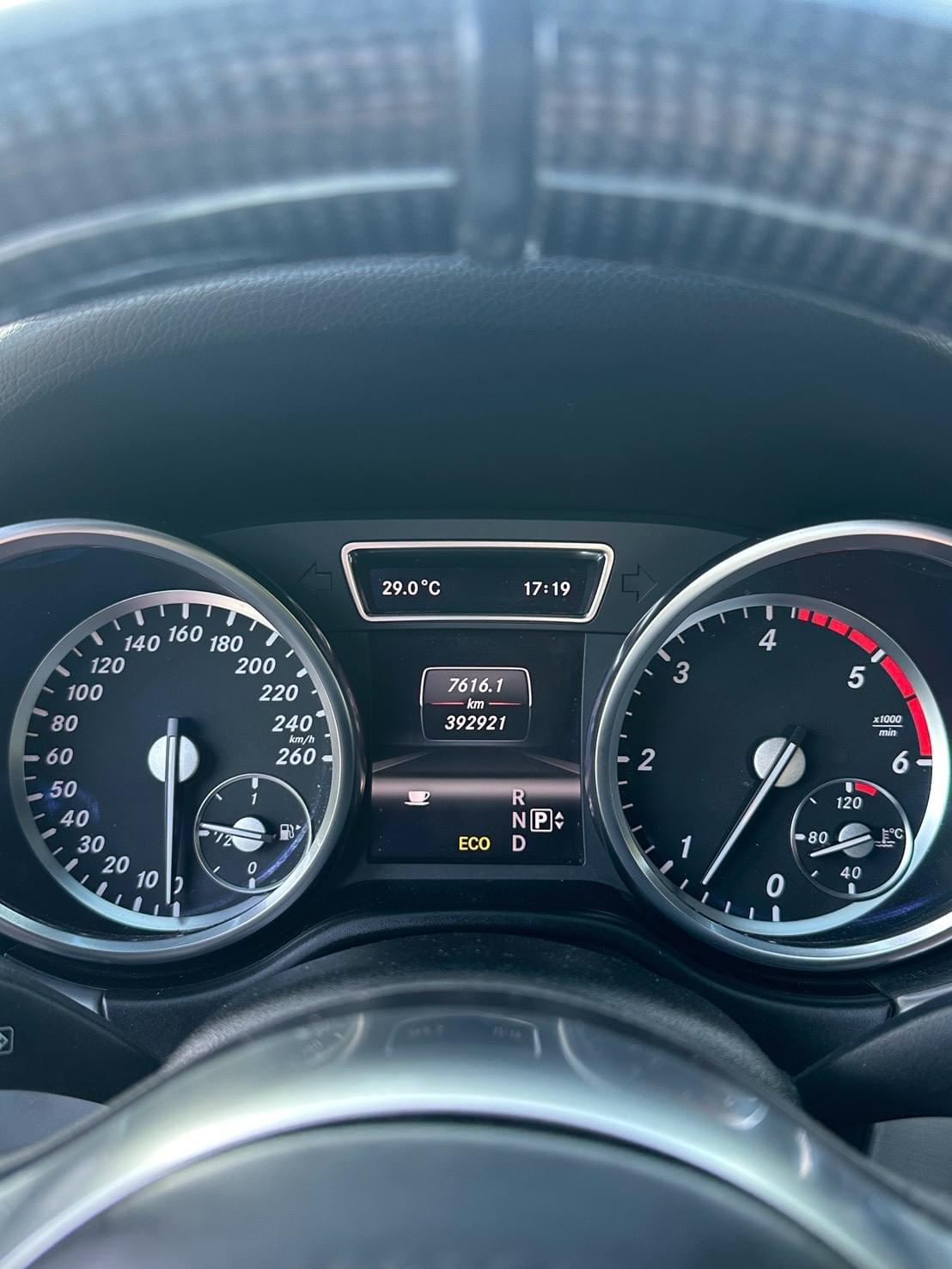 2013式 Mercedes-Benz ML350 BlueTEC 4MATIC (W166)