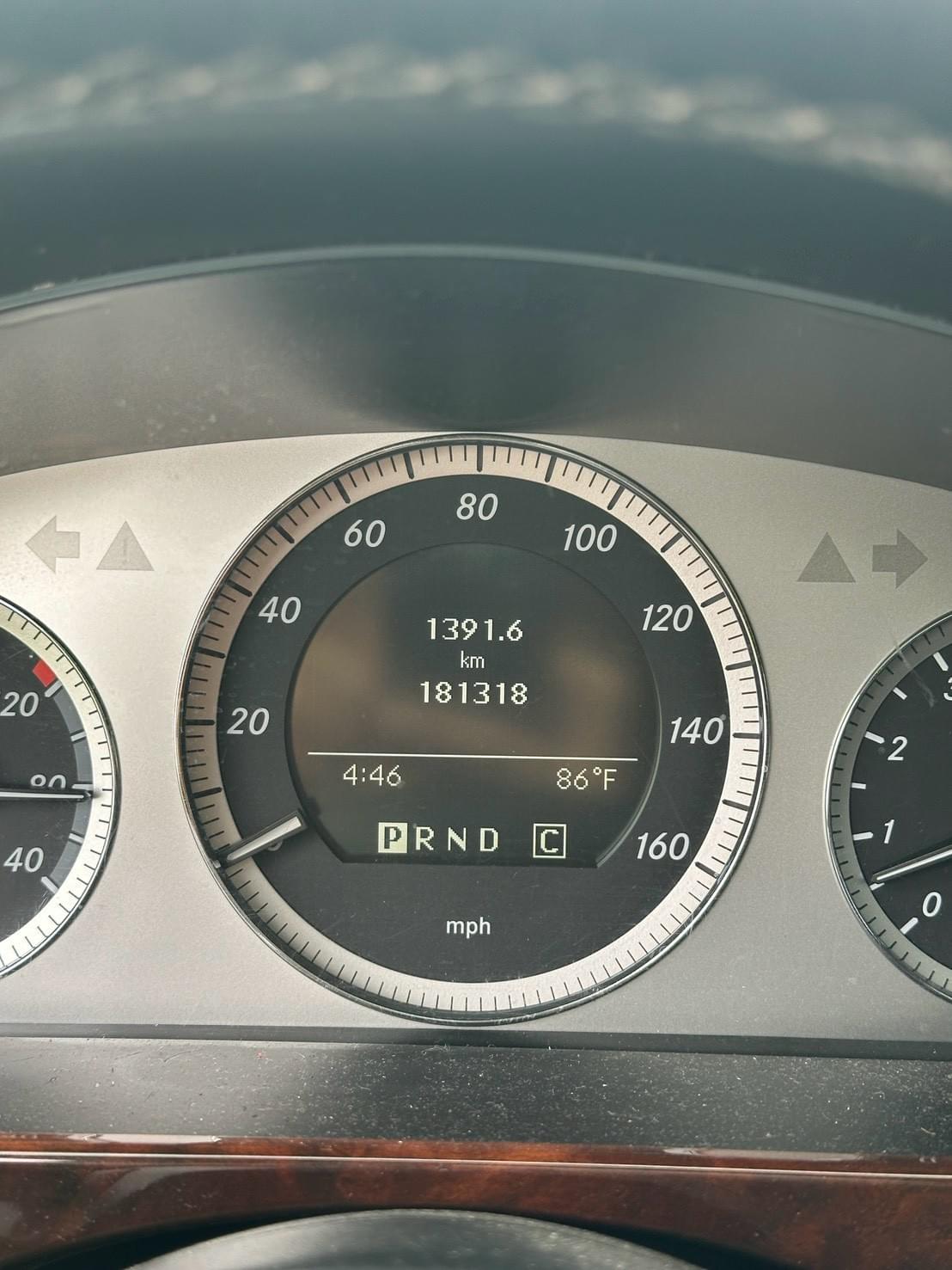 2010式 Mercedes-Benz GLK350 4MATIC (X204)