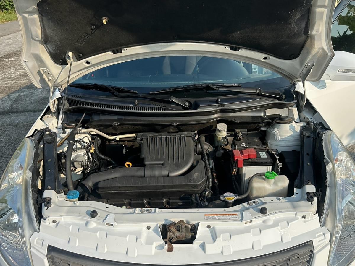 2015 SUZUKI Swift GLX
