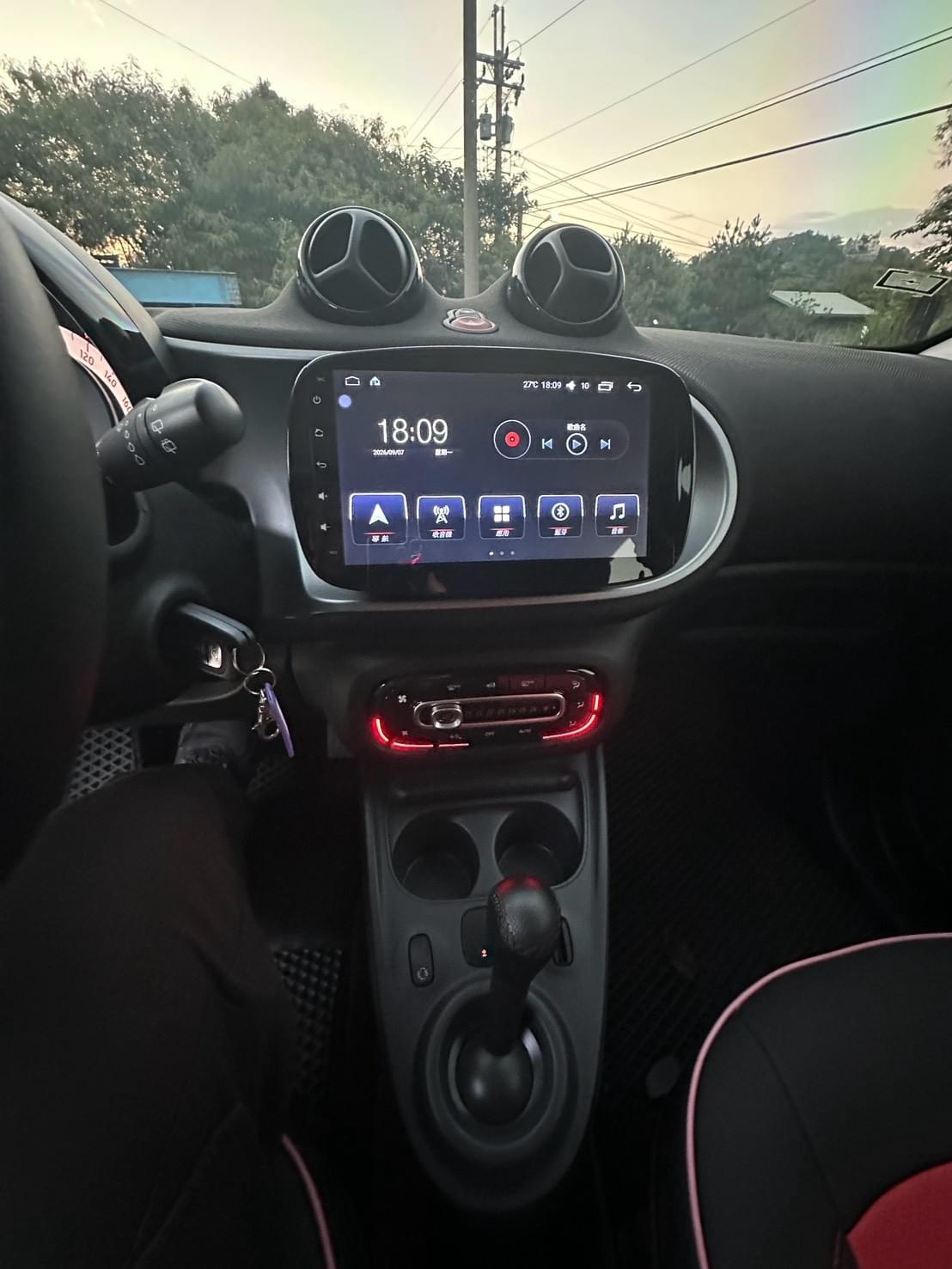 2018式 Smart Forfour 898cc (66kW)