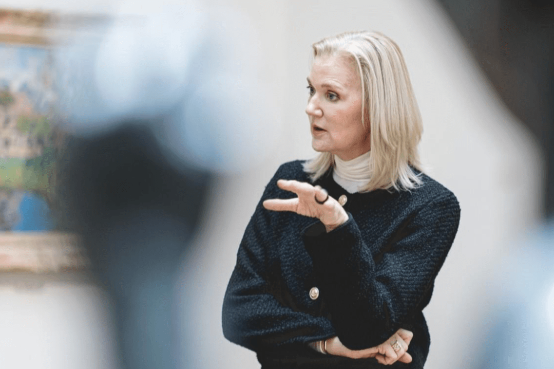 Europaweite Kunstreisen, wo wir nicht nur in die Architektur und das Kunstangebot, sondern auch in die Kultur des Landes eintauchen. Europaweite Kunstreisen, wo wir nicht nur in die Architektur und das Kunstangebot, sondern auch in die Kultur des Landes eintauchen.