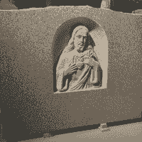 01_39 Sculpted Jesus and Sacred Heart Monument